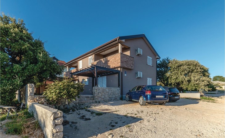Lovely apartment in Mandre with WiFi 1