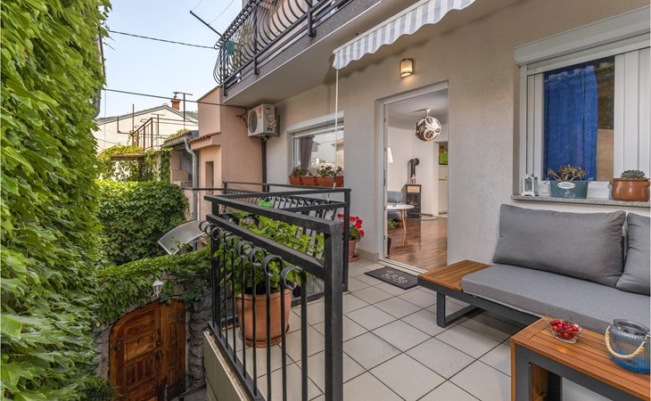 2 bedroom awesome apartment in Selce 1
