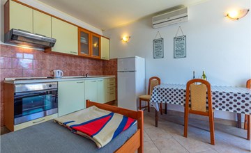 1 bedroom nice apartment in Duce 3