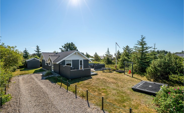Lovely home in Hvide Sande with sauna 1