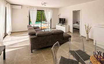 Charmante maison avec piscine 3