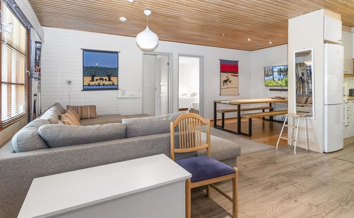 Saariseläntie 8 e 11 1