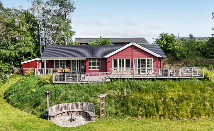 "Blek" - 2.8km from the sea 1