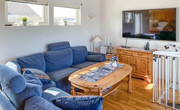 5 bedroom stunning home in Köpingsvik 3
