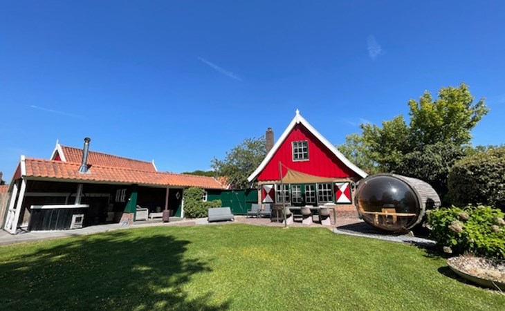 De Appelbloesem 6-persoons met overdekte hottub, barrelsauna, lounge, wifi 1