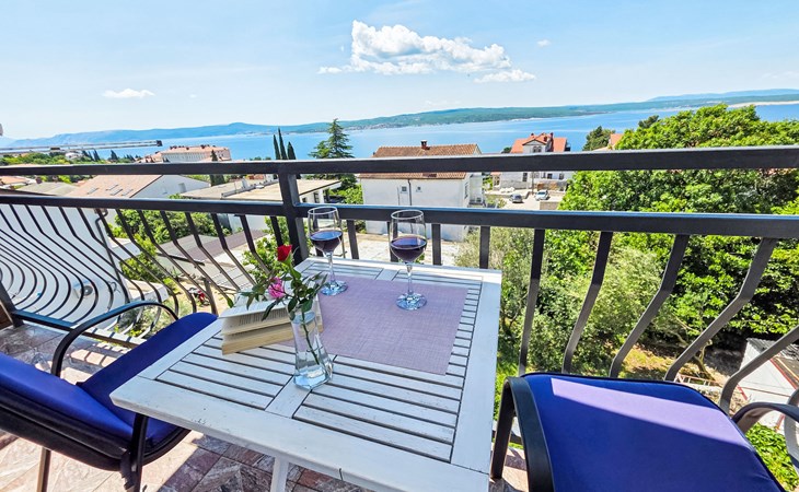 Appartement mit Balkon und Meerblick 1