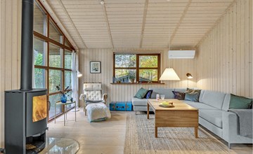 Stunning home in Fårvang with WiFi 3