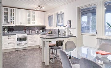 5 bedroom nice home in Motala 3