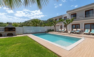 Sunlight Villa mit beheiztem Pool 3