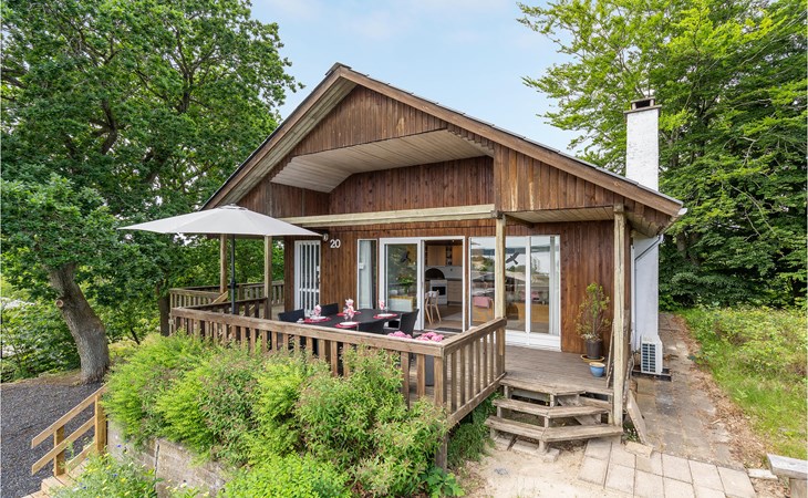 Amazing home in Børkop with kitchen 1