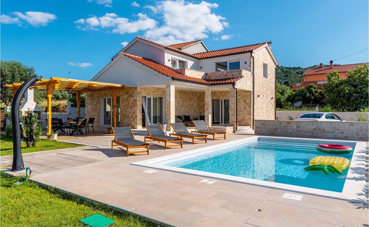 Villa Holiday Home Bodula 1