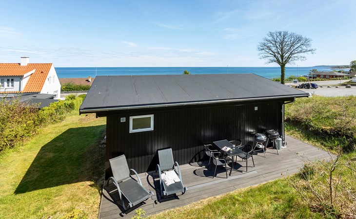 Lovely home in Allinge 1