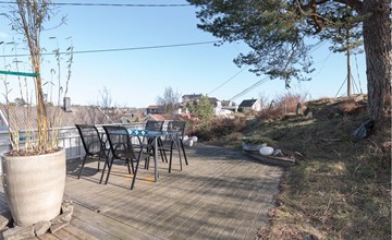 4 bedroom lovely home in Arendal 2