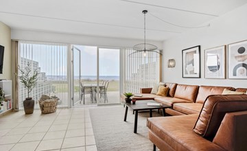 3 bedroom beach front home in Assens 3