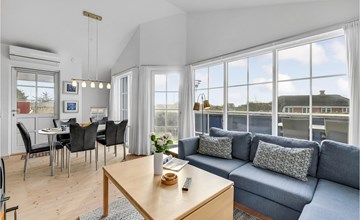 Amazing home in Hvide Sande with WiFi 3
