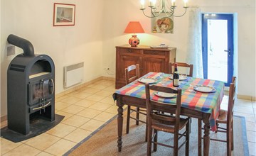 Lovely home in Cadouarn with WiFi 3