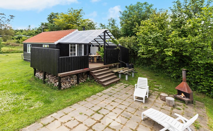 2 bedroom gorgeous home in Glesborg 1