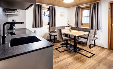 Bio-Haus # 402 2