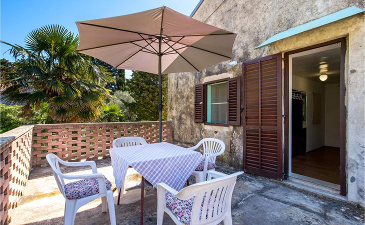 3 bedroom lovely home in Nerezine 1