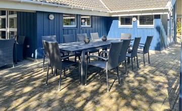 4 bedroom stunning home in Oksbøl 2