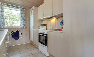 "Nadia" - 1.7km from the sea 2