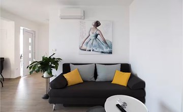 Nice apartment in Podstrana with WiFi 3