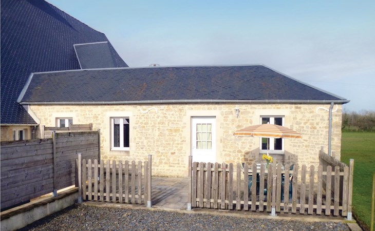 2 bedroom awesome home in Deux-Jumeaux 1