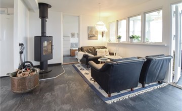 Stunning home in Otterup 3