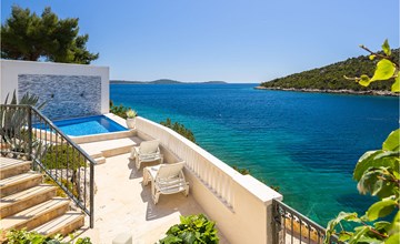 Lovely home in Vinisce with WiFi 3