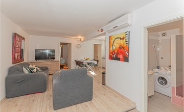 Awesome apartment in Sibenik with WiFi 3