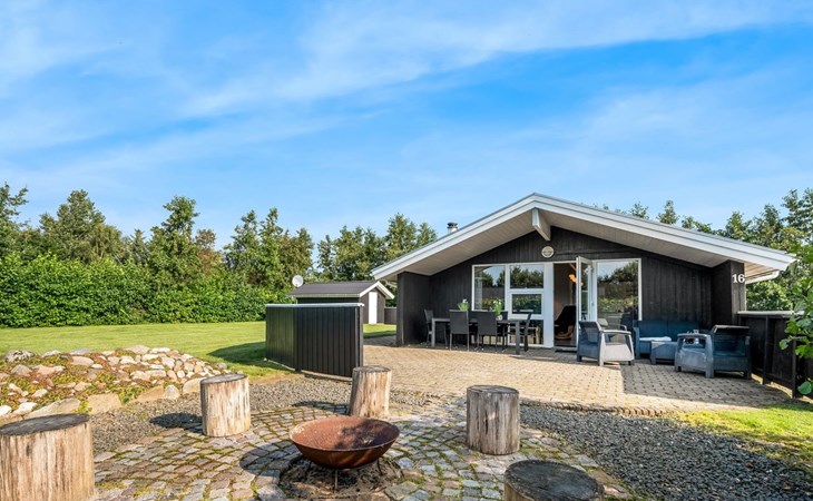 "Robertha" - 800m to the inlet in Western Jutland 1