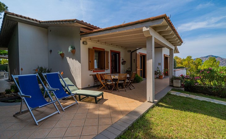 Wunderschönes Appartement in Capoliveri mit Terrasse, Garten und Grill 1