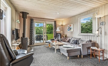 Gorgeous home in Hejls with kitchen 3