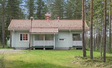 Yläneuvola cape 2