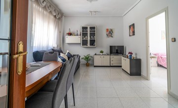 Mooi appartement met 2 slaapkamers in. 3