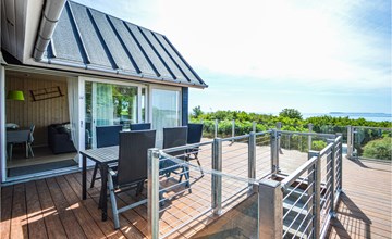 2 bedroom stunning home in Bjert 2