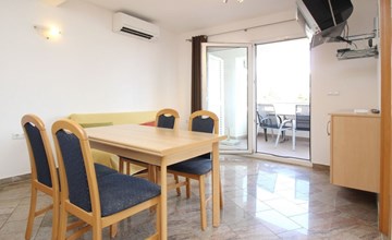 Wohnung in Baška mit Eigenem Balkon 3