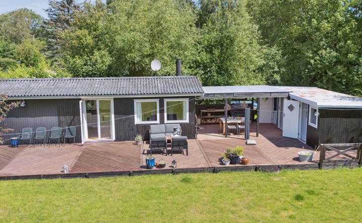 "Holmer" - 2.5km from the sea 1