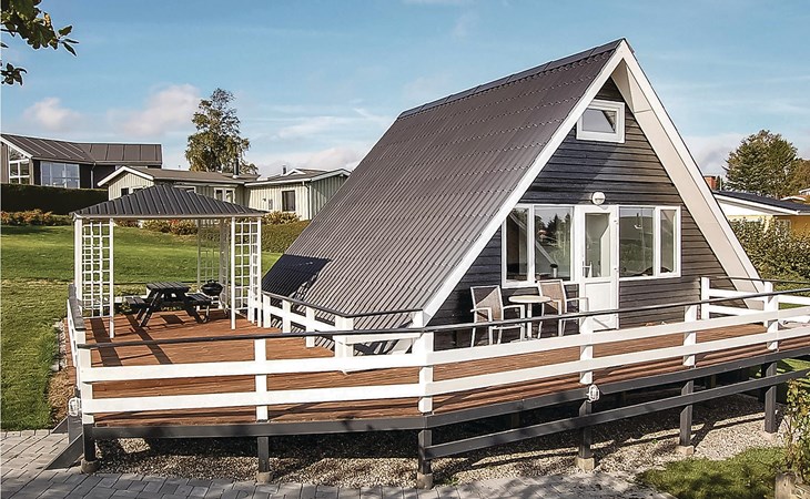 3 bedroom gorgeous home in Hejls 1