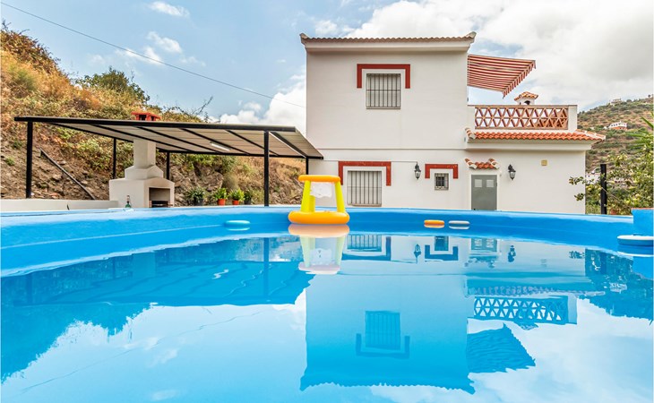 3 bedroom gorgeous home in Malaga 1