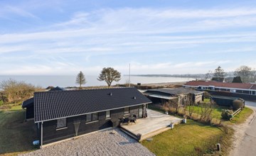 "Viveke" - 10m from the sea 2