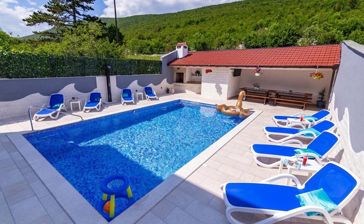 Beautiful home in Slivno with WiFi 1