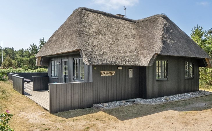 "Sine" - 500m from the sea 1