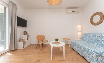 Cozy apartment in Sveti Filip i Jakov 3