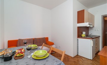1 bedroom lovely apartment in Podstrana 2