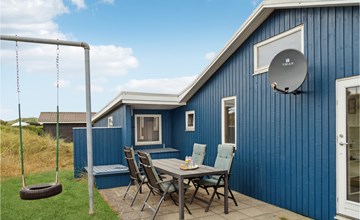 Amazing home in Hvide Sande with WiFi 2