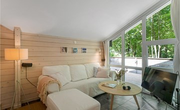 Lovely home in Rønde with kitchen 3