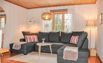 Awesome home in åmål with WiFi 3