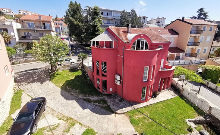Wohnung mit Balkon, tolle Lage 1