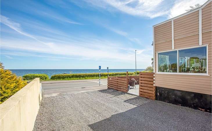 1 bedroom gorgeous apartment in Allinge 1